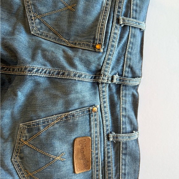 Men's Bootcut Jeans - Classic Blue Denim - Picture 2 of 3